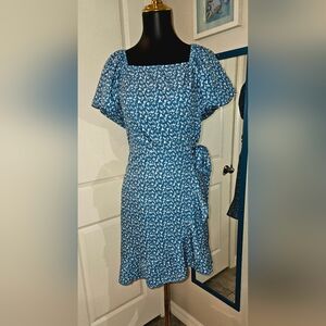 Like New! Amazon Blue Floral Wrap Dress - Women's Size XL